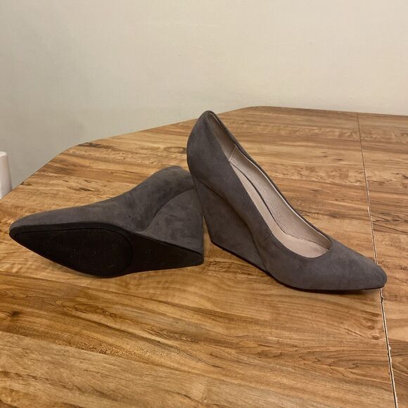 Zigi SOHO Wedge Women’s 8.5 Gray Suede Platform Heels Pointed Toe Shoes - Picture 1 of 6